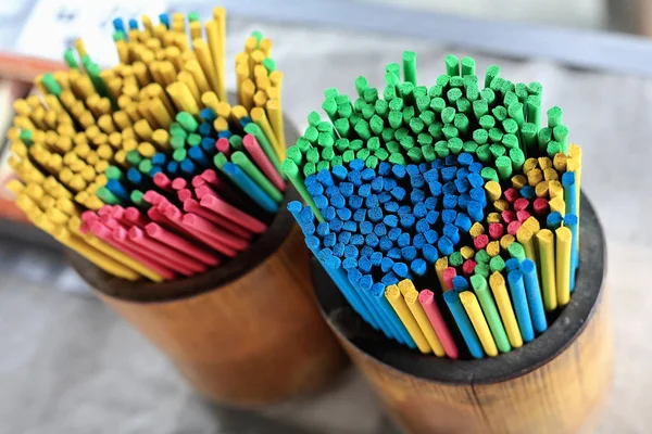 Multi-colored incense sticks in Hase-dera temple. Kamakura-Japan. 7698 — Stock Photo, Image