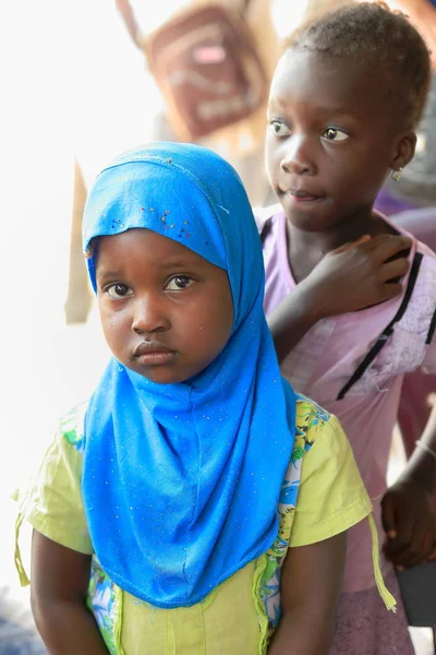 Couple of young girls. Diogue island-Seegal. 2116 — Stock Photo, Image