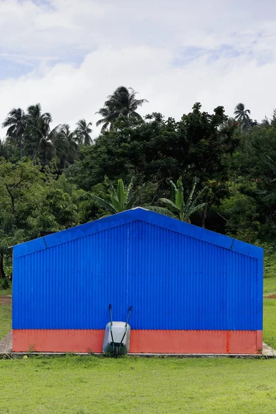 Topol škola v obci Newa. Severní Ambrym ostrov Vanuatu. 6198 — Stock fotografie