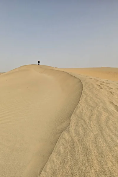 Měnící se písečné duny - poušť Takla Makan. Hotan prefektura-Xinjiang Uyghur region-Čína-0006 — Stock fotografie