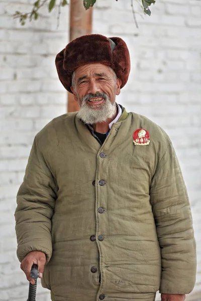 Hotan Xinjiang China October 2017 Uyghur Old Man Cane Wearing — Stock Photo, Image