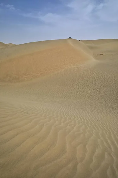 Rörliga Sanddyner Täcker Ytan Taklamakan Desert Bildar Kedjor Dessa Eoliska — Stockfoto