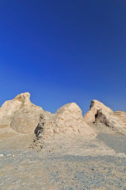 VIII-IX Century 'de aktif olan Tang dinasty' den büyük dikdörtgen Tibet kalesinin kalıntıları. Eski Miran kasabası, Dunhuang-Güney İpek Yolu 'na giden karavan yolu. Ruoqiang İlçe-Xinjiang-Çin
