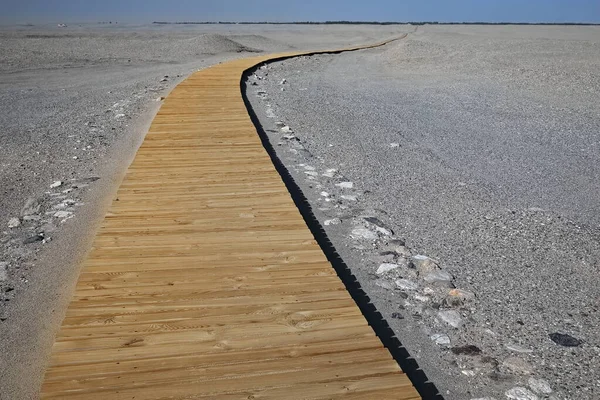 Pasarela Grava Desierto Arena Madera Para Los Visitantes Desde Entrada —  Fotos de Stock