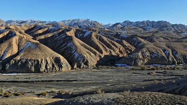 Southwards View Nnal Highway G315 Crossing North Xorkol Basin Snowcovered — Stock Photo, Image