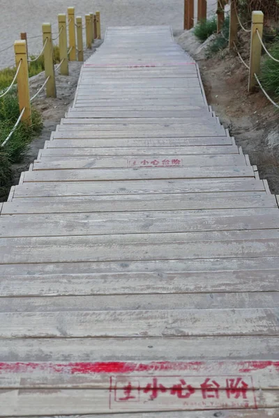 Fenced Wooden Walkway Crescent Moon Lake Shore Mingyue Temple Complex — Stock Photo, Image