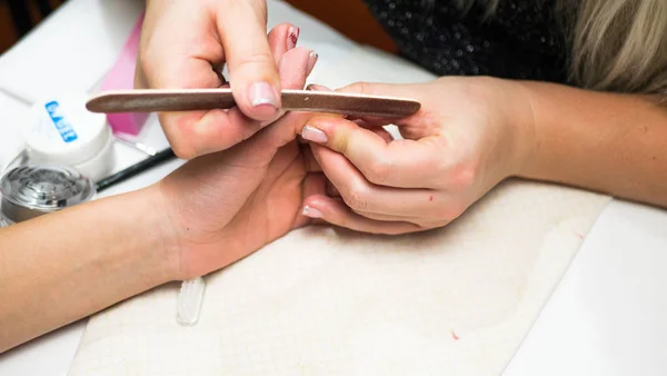 Proceso Manicura Profesional Salón Belleza —  Fotos de Stock