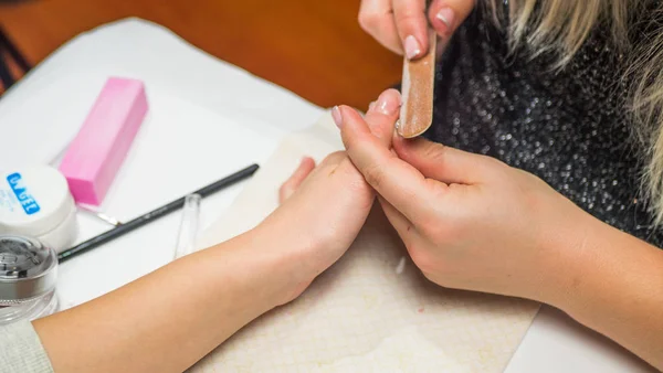 Proceso Manicura Profesional Salón Belleza —  Fotos de Stock