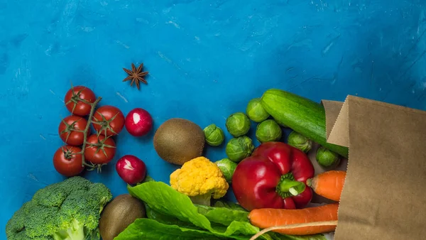 Verduras Bolsa Aislada Sobre Fondo Blanco — Foto de Stock