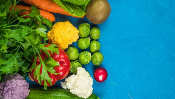 Cocina Verduras Orgánicas Frescas Coloridas Capturadas Desde Arriba Vista Superior — Foto de Stock