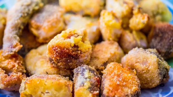 typica spanishl kızarmış balık marine edilmiş.