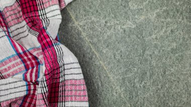 Mutfak havlu veya rustik beton masa peçete. Yukarıdan kopya alanı ile göster