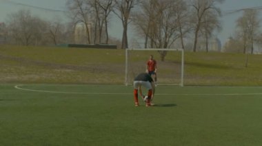 Usta futbol kaleci ceza tasarruf yapma