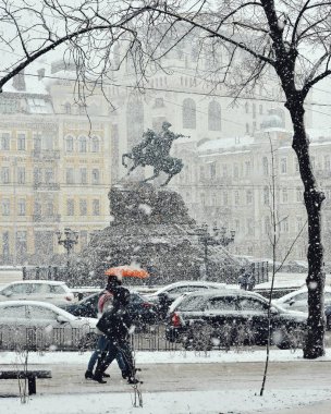 Kiev 'deki Bogdan Khmelnitsky Anıtı