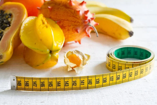 Tropical Fruit Diet Concept Measuring Tape — Stock Photo, Image