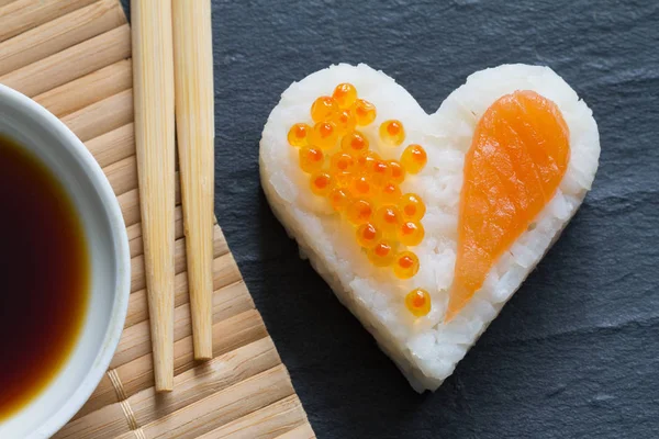 Sushi Coeur Macro Concept Fruits Mer Avec Saumon Caviar — Photo