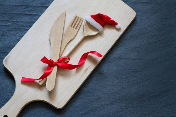 Vánoční Pozadí Dřevěné Řezání Kuchyňský Stůl Deska Příbory — Stock fotografie