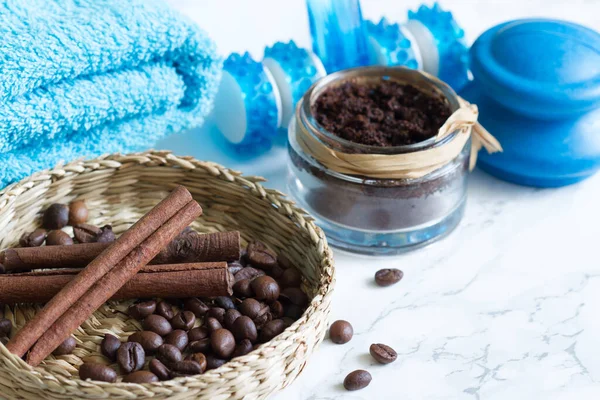 Set Cellulite Cosmetics Peeling Massage Coffee Beans Cinnamon Tools — Stock Photo, Image