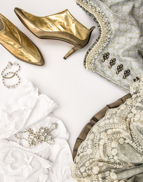 Традиционное праздничное платье грязное. Немецкая мода
