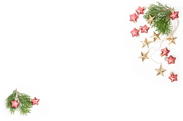 Kerstversiering ornamenten met thuja takken — Stockfoto