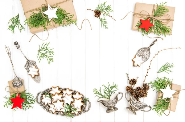 Caixas de presente de biscoitos de Natal decoração festiva Flat lay — Fotografia de Stock