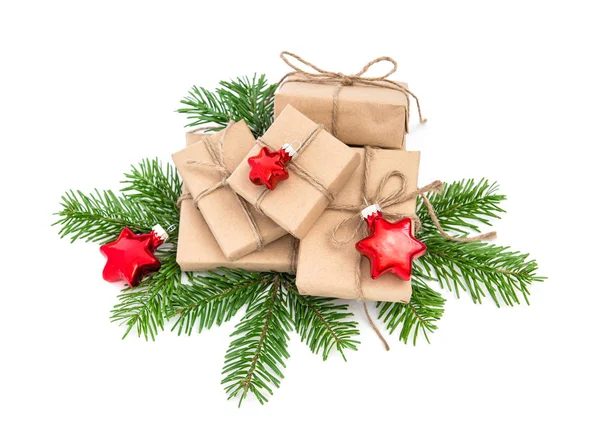 Δώρο κουτιά με χριστουγεννιάτικα στολίδια. — Φωτογραφία Αρχείου