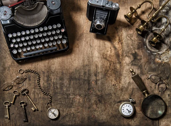 Antique machine à écrire vintage articles appareil photo — Photo