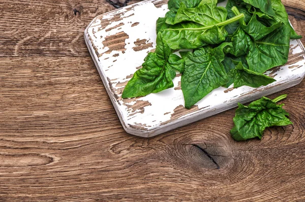 Espinafre verde fresco Alimentos orgânicos saudáveis — Fotografia de Stock