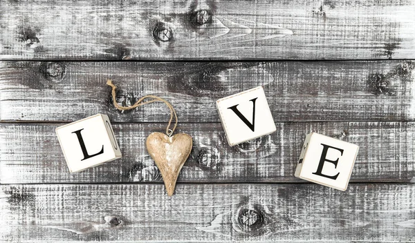 Brief van liefde houten hart Valentijnsdag banner — Stockfoto