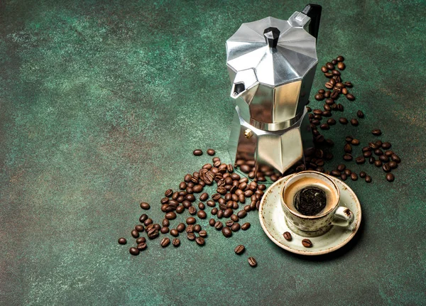 Espresso machine tasse grains de café — Photo