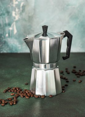 Vintage kahve makinesi fasulye arka plan taş