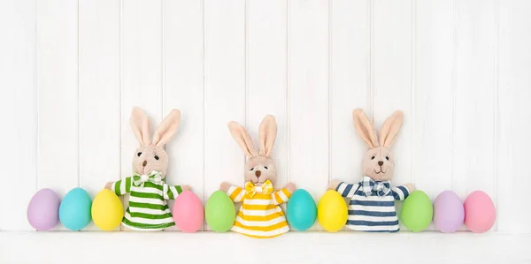 复活节蛋搞笑小兔子装饰 — 图库照片