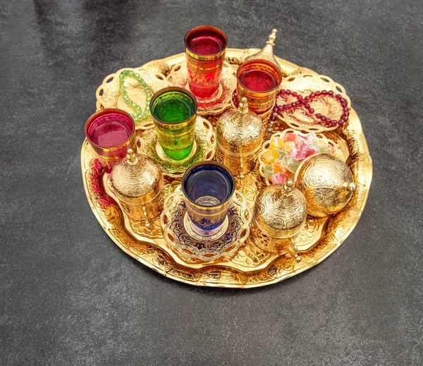 Décoration de table de thé doré Ramadan kareem — Photo