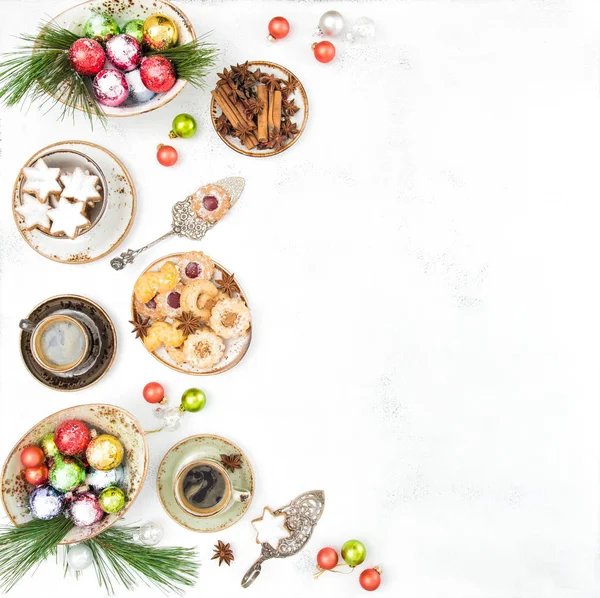 Natale cibo tavolo decorazione biscotti caffè — Foto Stock