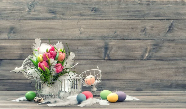 Easter eggs flowers vintage toned — Stock Photo, Image