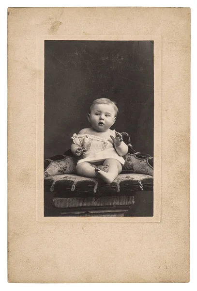Eski fotoğraf küçük kız bebek Almanya 'nın nostaljik resmi — Stok fotoğraf