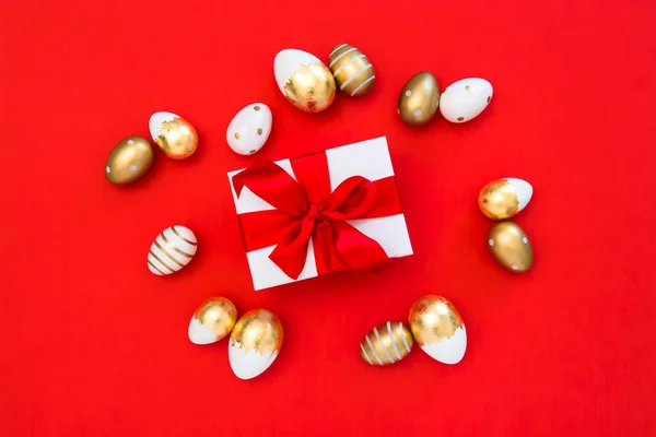 Easter Decoration Easter Eggs Gift Box Red Background — Stock Photo, Image