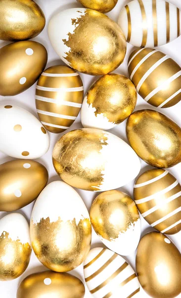 复活节彩蛋装饰 金黄色彩蛋背景 — 图库照片