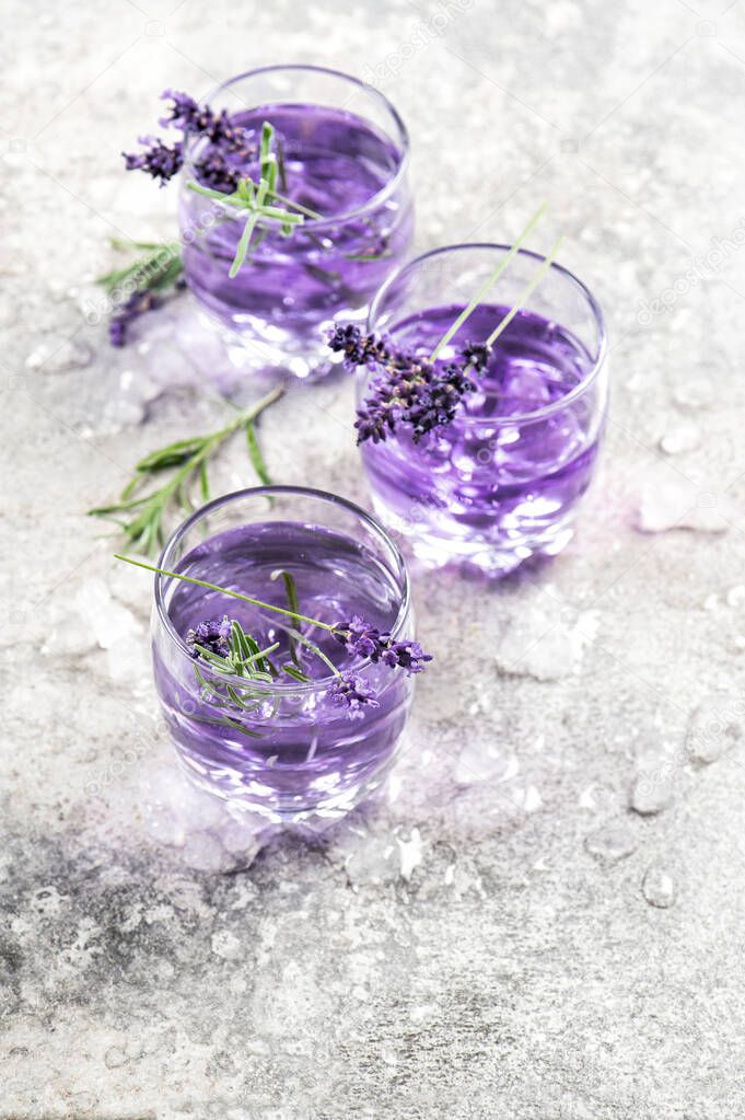 Lavender drink. Summer tonik lemonade. Floral till life