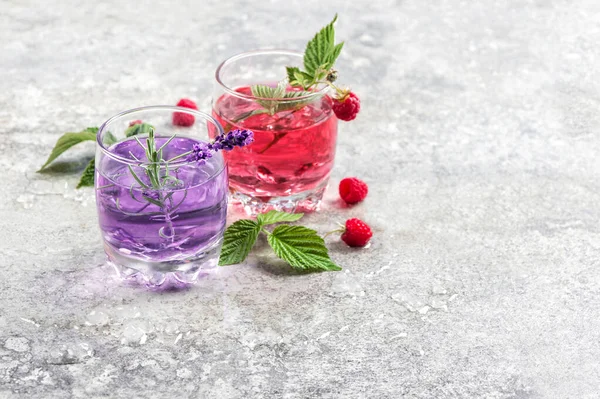 Drink Raspberries Lavender Flowers Ice Cold Summer Lemonade — Stock Photo, Image