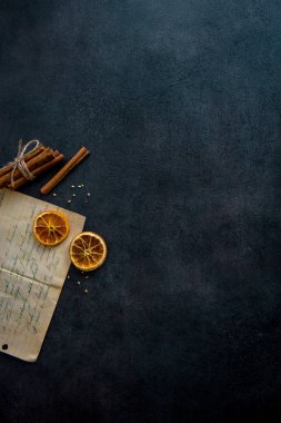 Yiyecek hazırlama. Eski tarifi ve malzemeler.