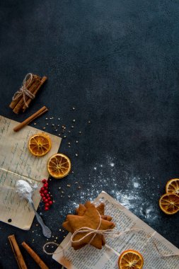 Yiyecek hazırlama. Gingerbread çerezleri ve INGR fırında eski tarifi