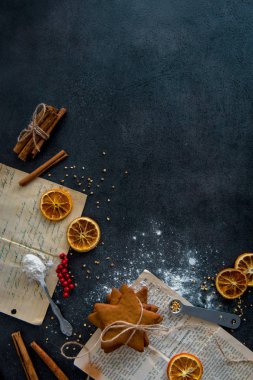 Yiyecek hazırlama. Ölçme kupa kırıntıları ile eski tarifi, kurutulmuş