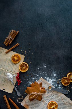 Yiyecek hazırlama. Ölçme kupa kırıntıları ile eski tarifi, kurutulmuş