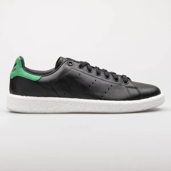 Vienna Austria 2017 Adidas Stan Smith Black Green Sneaker White — 스톡 사진