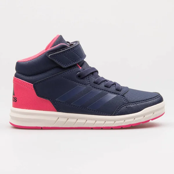 Vienna Oostenrijk August 2017 Adidas Altasport Mid Marine Blauw Roze — Stockfoto