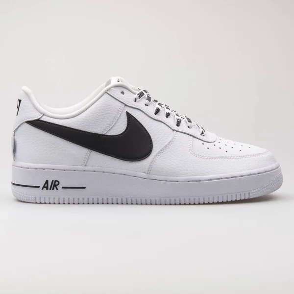 Vienna Austria August 2017 Nike Air Force Lv8 White Black — стокове фото