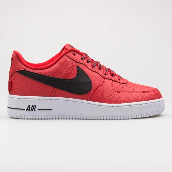 Vienna Austria August 2017 Nike Air Force Lv8 Red Black — Stock Photo, Image