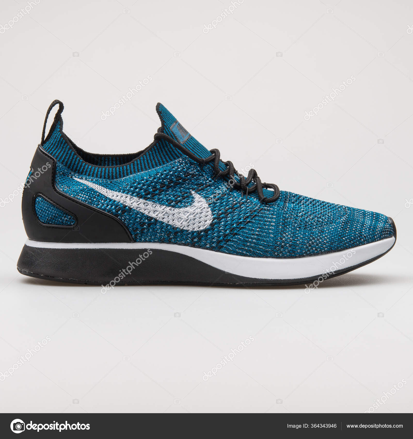 nike air zoom mariah flyknit racer blue
