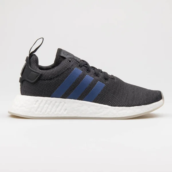 Vienna Áustria Janeiro 2018 Adidas Nmd Tênis Preto Azul Sobre — Fotografia de Stock